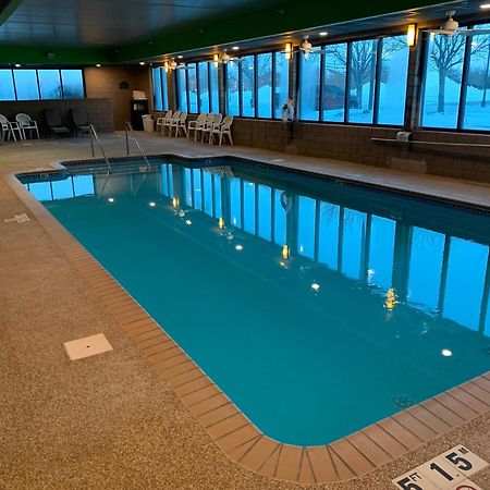 Wingate By Wyndham Fargo Hotel Екстериор снимка