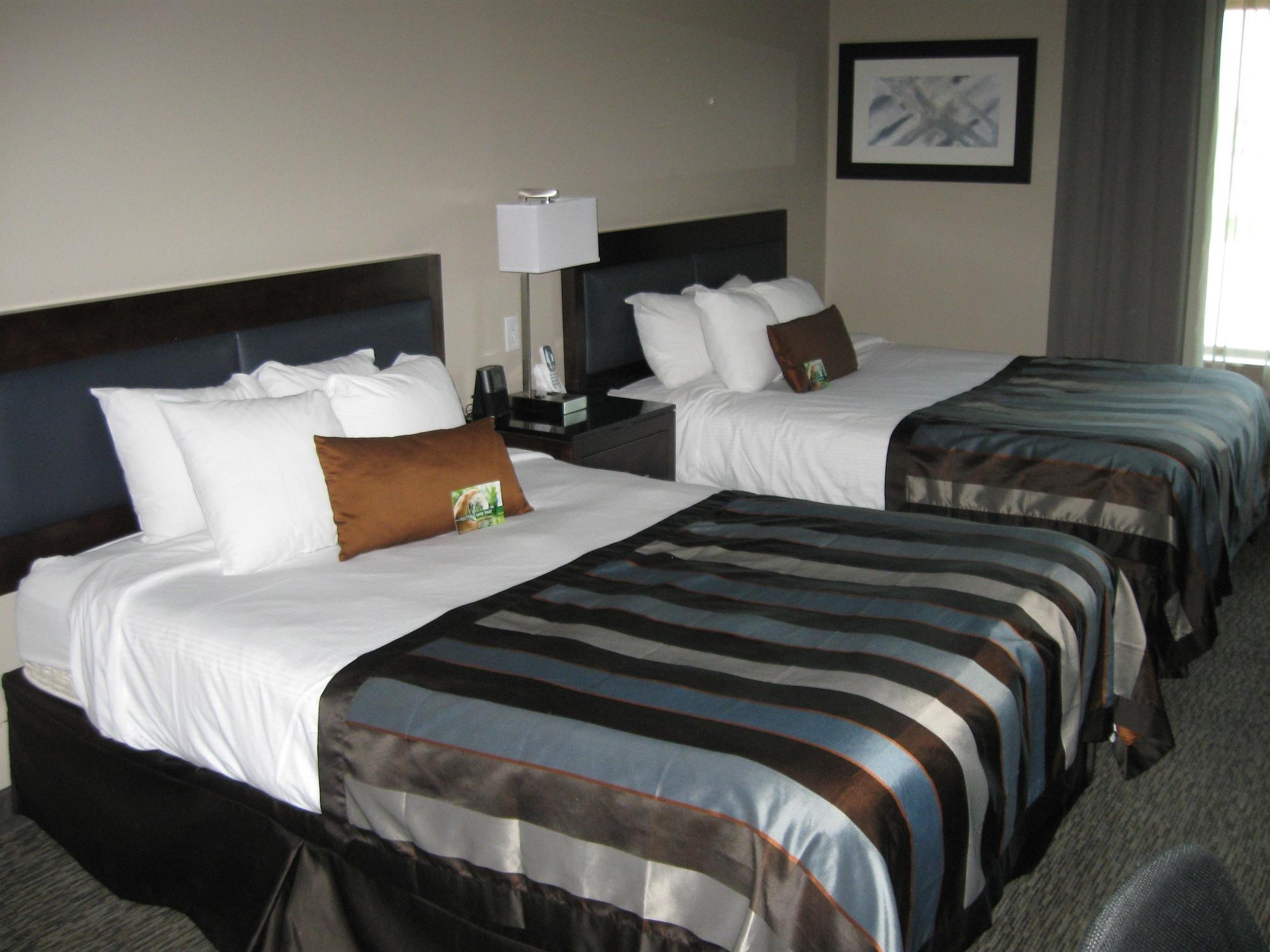 Wingate By Wyndham Fargo Hotel Екстериор снимка