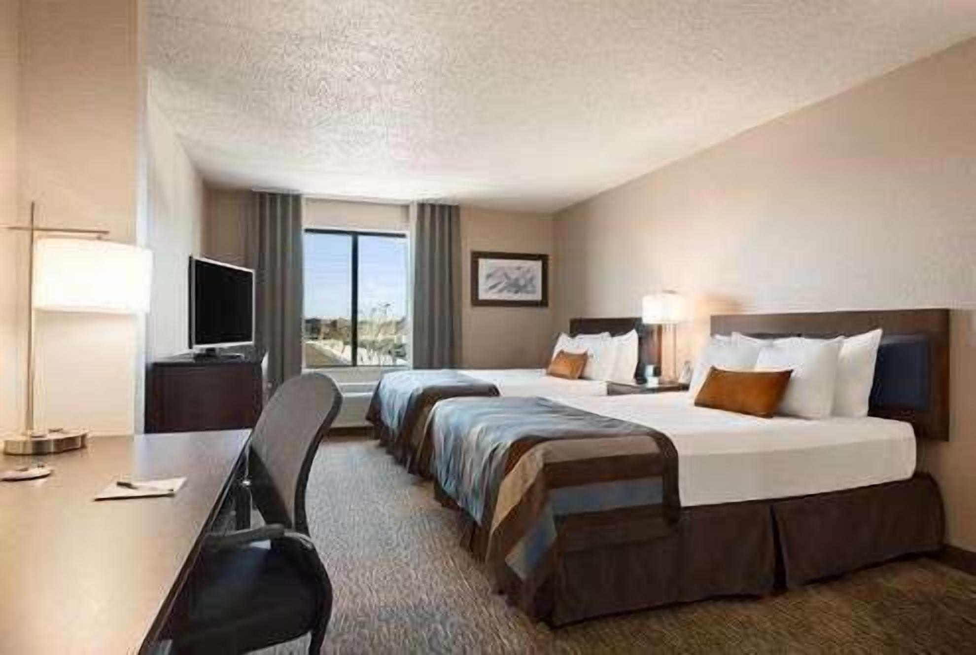 Wingate By Wyndham Fargo Hotel Екстериор снимка